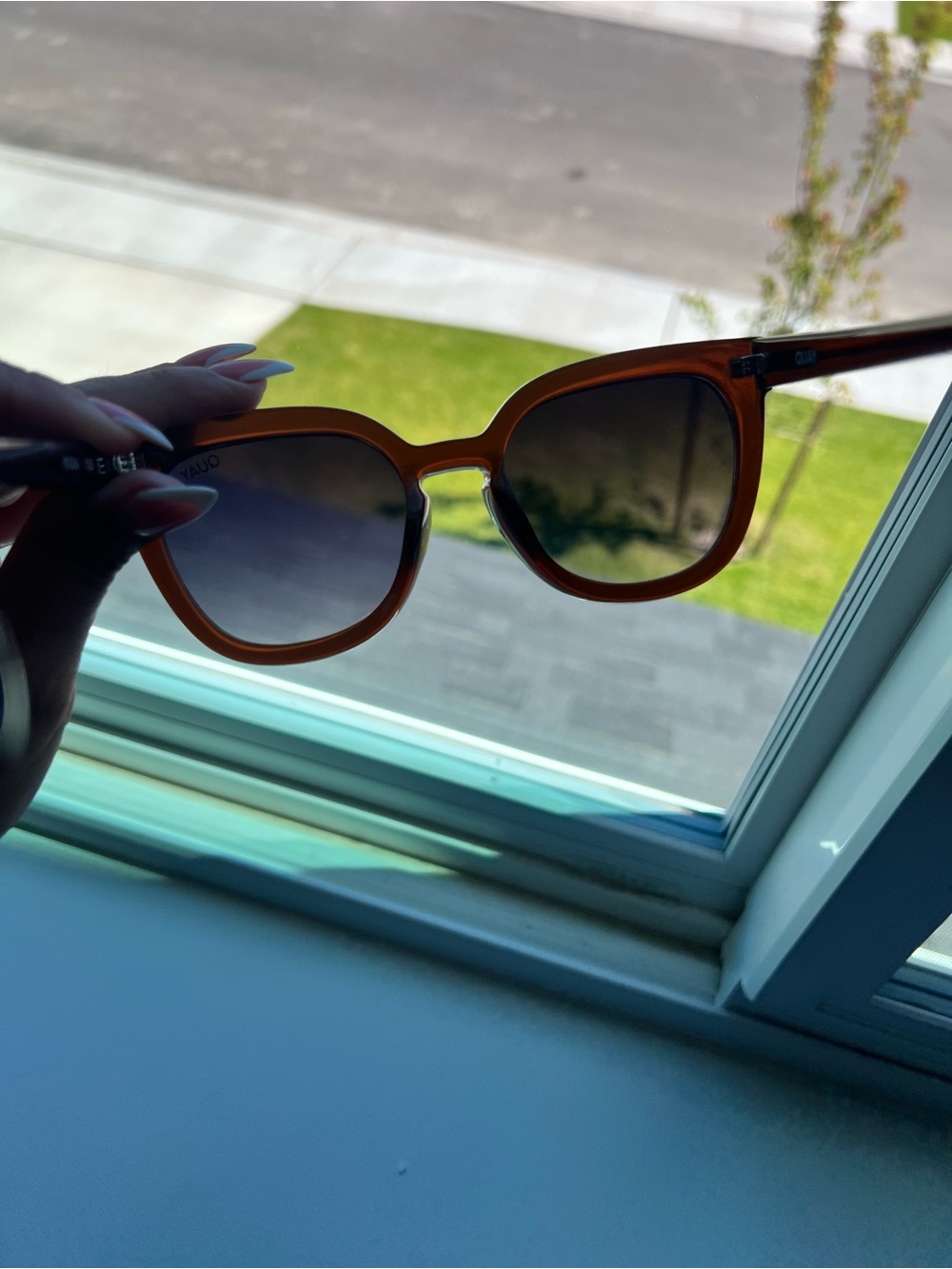 Quay Australia Brown Gradient Cat Eye Sunglasses - Picture 5 of 7